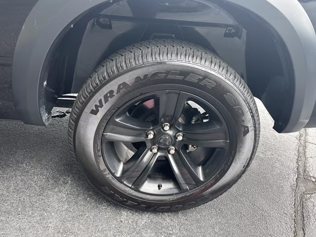 2022 Diamond Black Crystal Pearlcoat Ram 1500 Classic Warlock 4X4 Truck