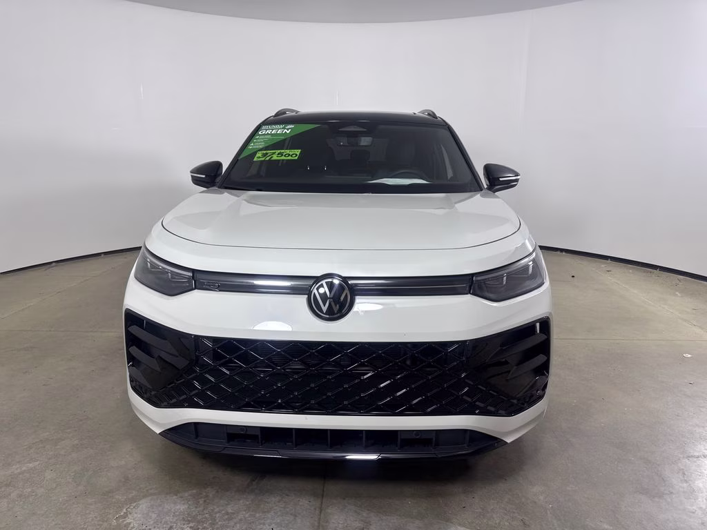 2026 Beige Volkswagen Tiguan 2.0T SE R-Line Black FWD SUV