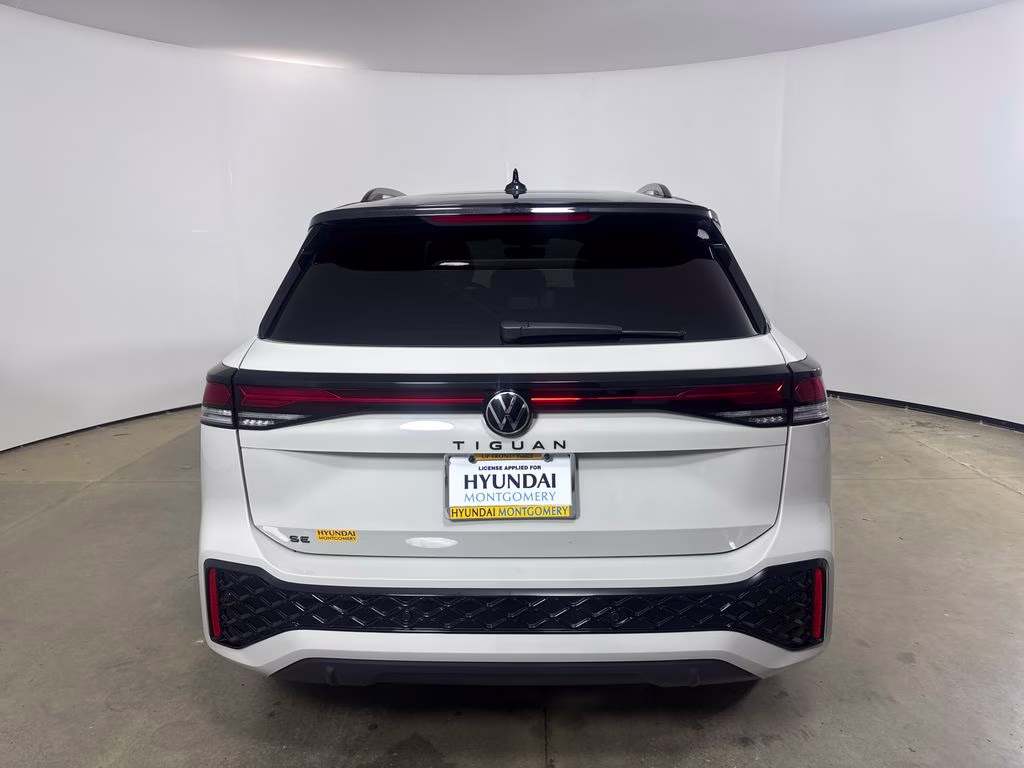 2026 Beige Volkswagen Tiguan 2.0T SE R-Line Black FWD SUV