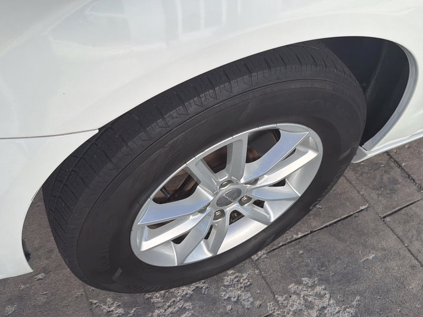 2020 White Knuckle Clearcoat Dodge Grand Caravan SXT FWD Van