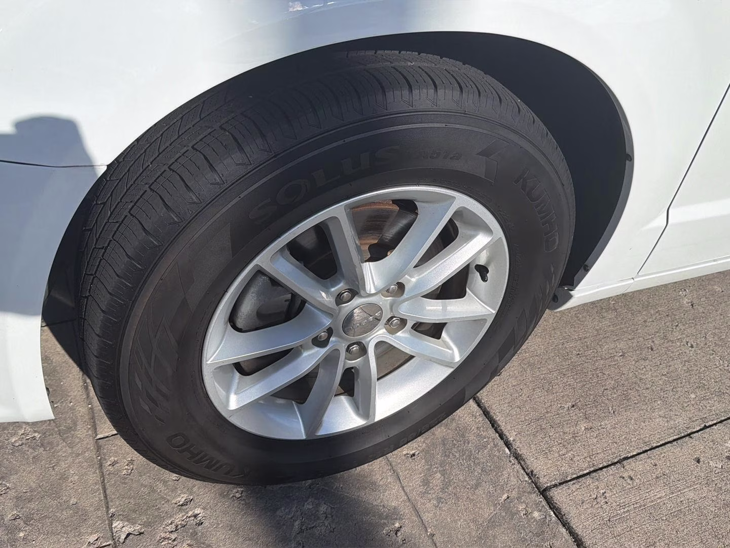 2020 White Knuckle Clearcoat Dodge Grand Caravan SXT FWD Van