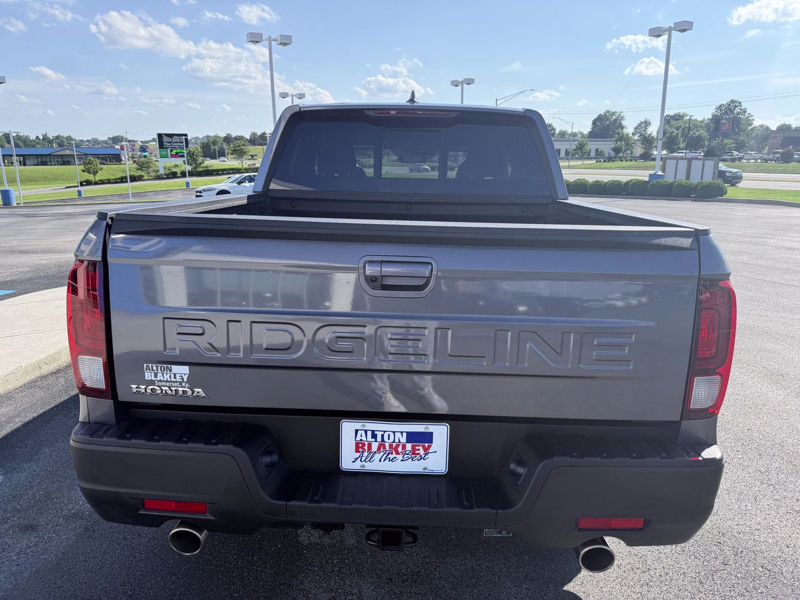2025 Modern Steel Metallic Honda Ridgeline RTL AWD Truck