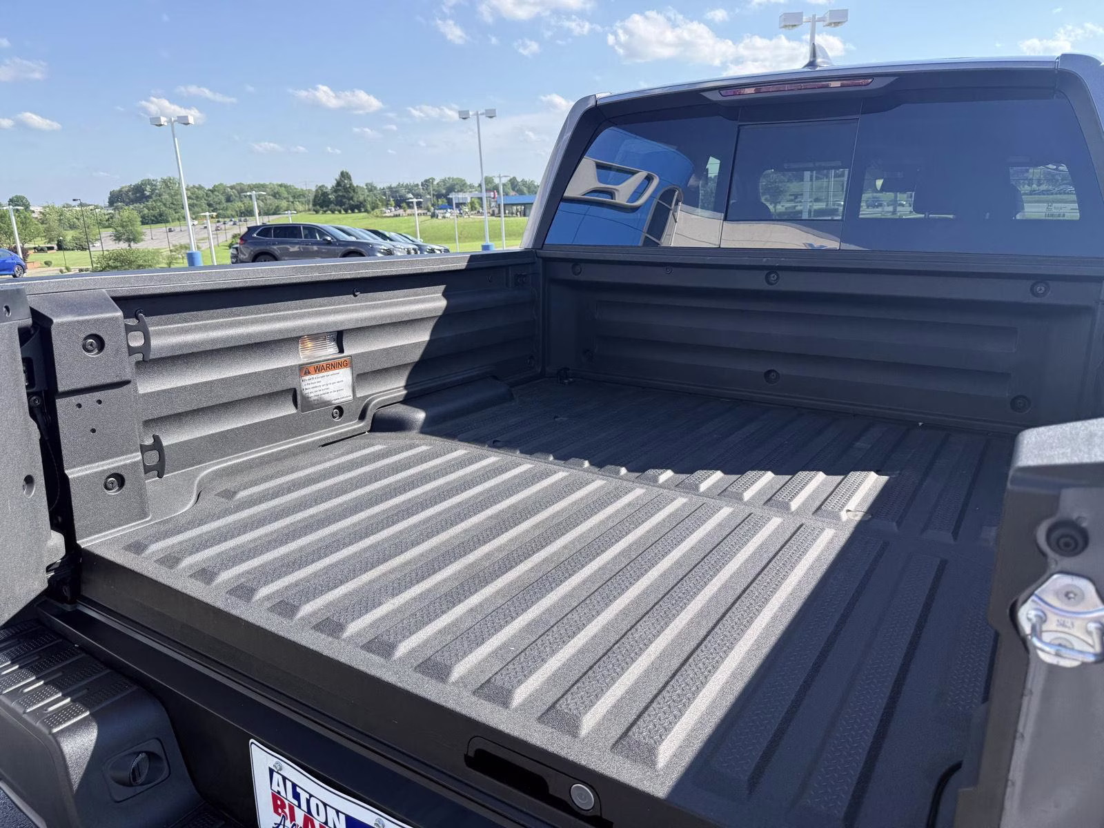 2025 Modern Steel Metallic Honda Ridgeline RTL AWD Truck