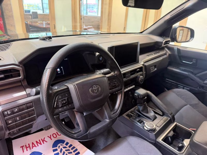 2025 Toyota Tacoma Double Cab SR5 Pickup 4D 5 ft 4X4
