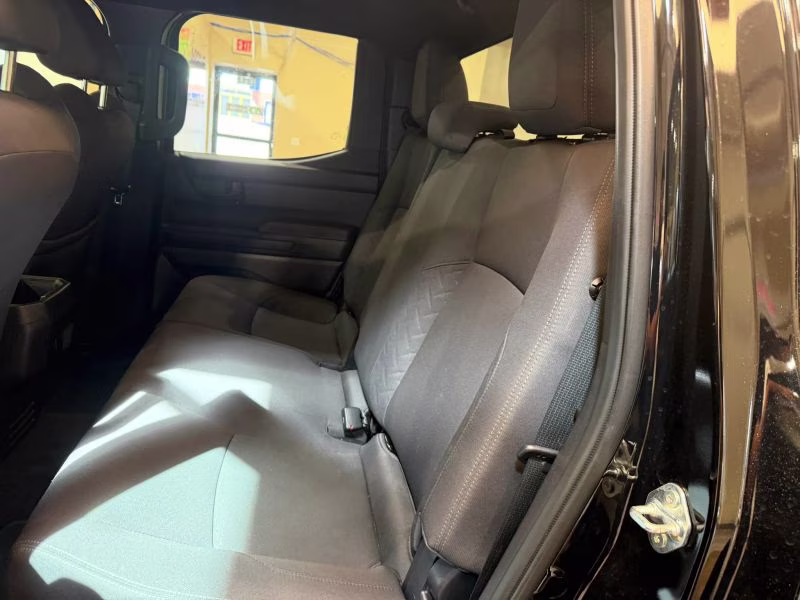 2025 Toyota Tacoma Double Cab SR5 Pickup 4D 5 ft 4X4