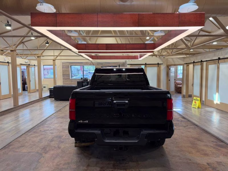 2025 Toyota Tacoma Double Cab SR5 Pickup 4D 5 ft 4X4
