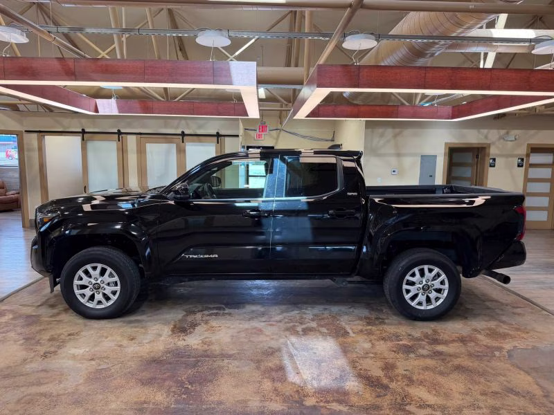 2025 Toyota Tacoma Double Cab SR5 Pickup 4D 5 ft 4X4