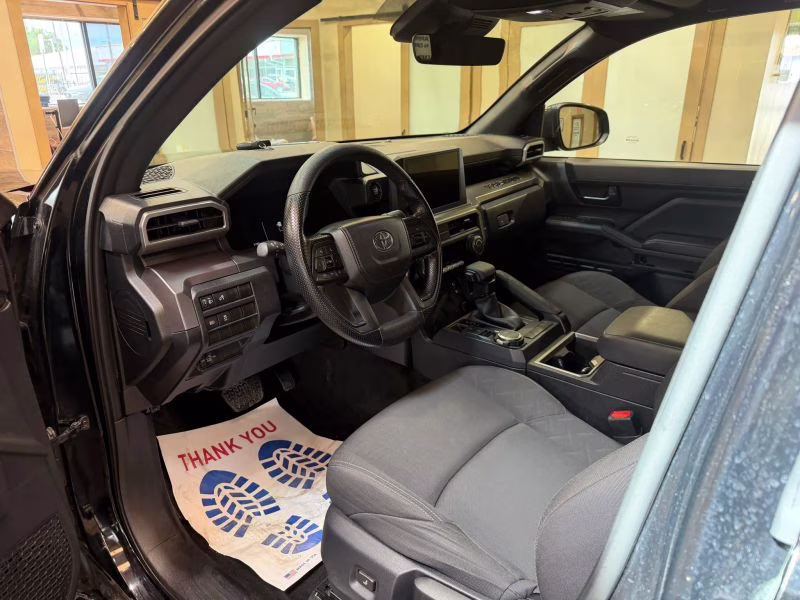 2025 Toyota Tacoma Double Cab SR5 Pickup 4D 5 ft 4X4