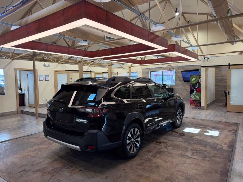 2024 Subaru Outback Limited Wagon 4D AWD