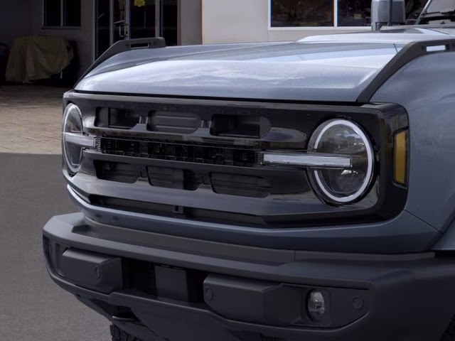 2025 Azure Gray Metallic Tri-Coat Ford Bronco Outer Banks 4X4 SUV