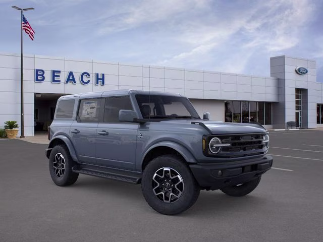 2025 Azure Gray Metallic Tri-Coat Ford Bronco Outer Banks 4X4 SUV