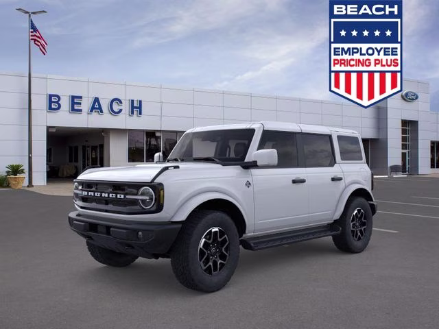 2026 Oxford White Ford Bronco Outer Banks 4X4 SUV
