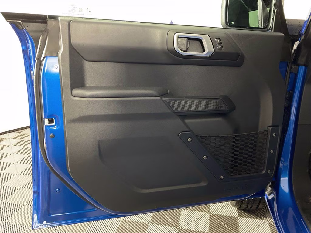 2026 Blue Metallic Ford Bronco Big Bend 4X4 SUV