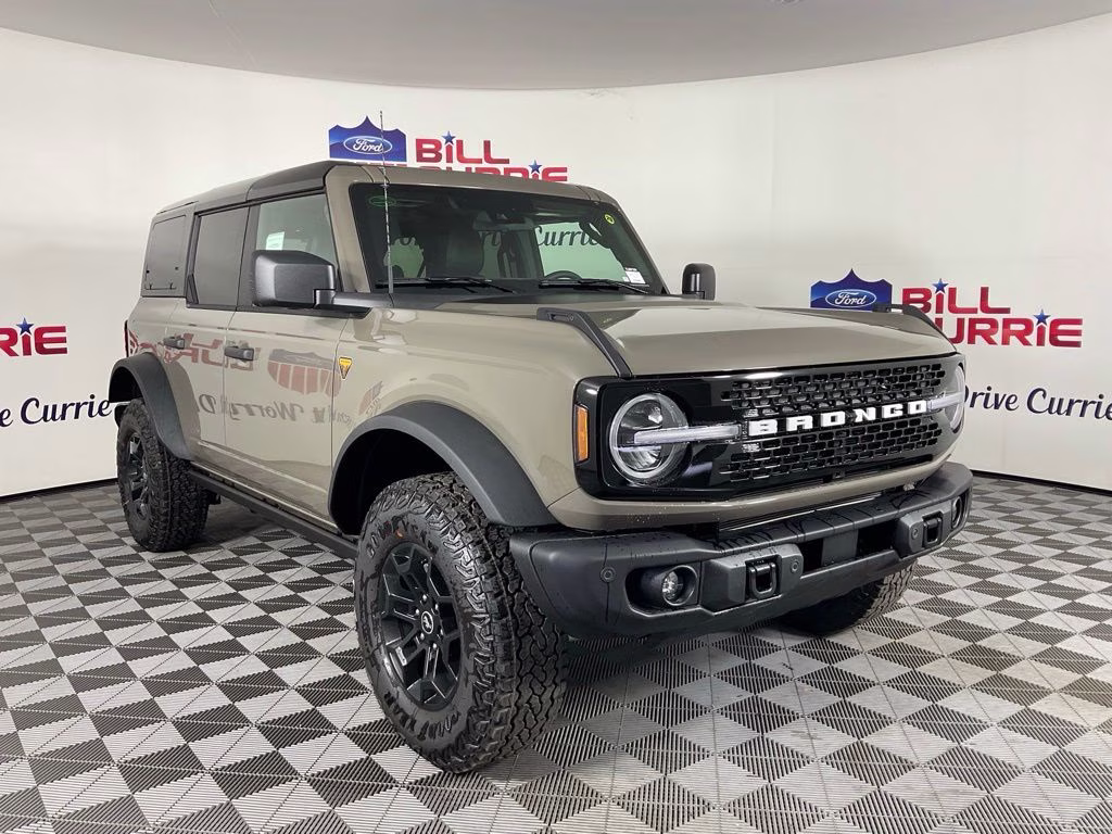2026 Gray Ford Bronco Badlands 4X4 SUV