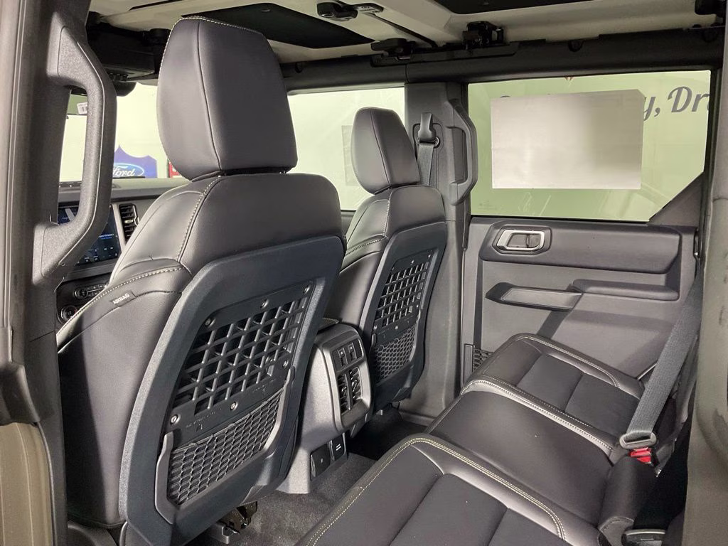 2026 Gray Ford Bronco Badlands 4X4 SUV