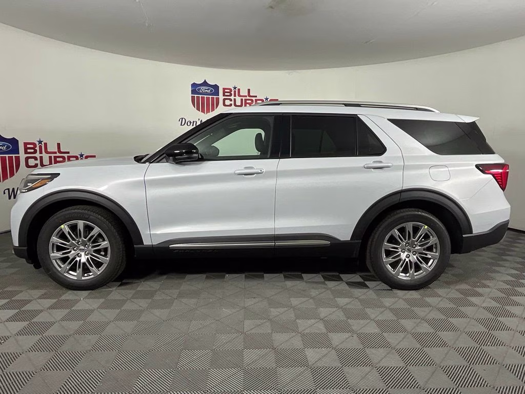 2026 White Metallic Ford Explorer Platinum RWD SUV