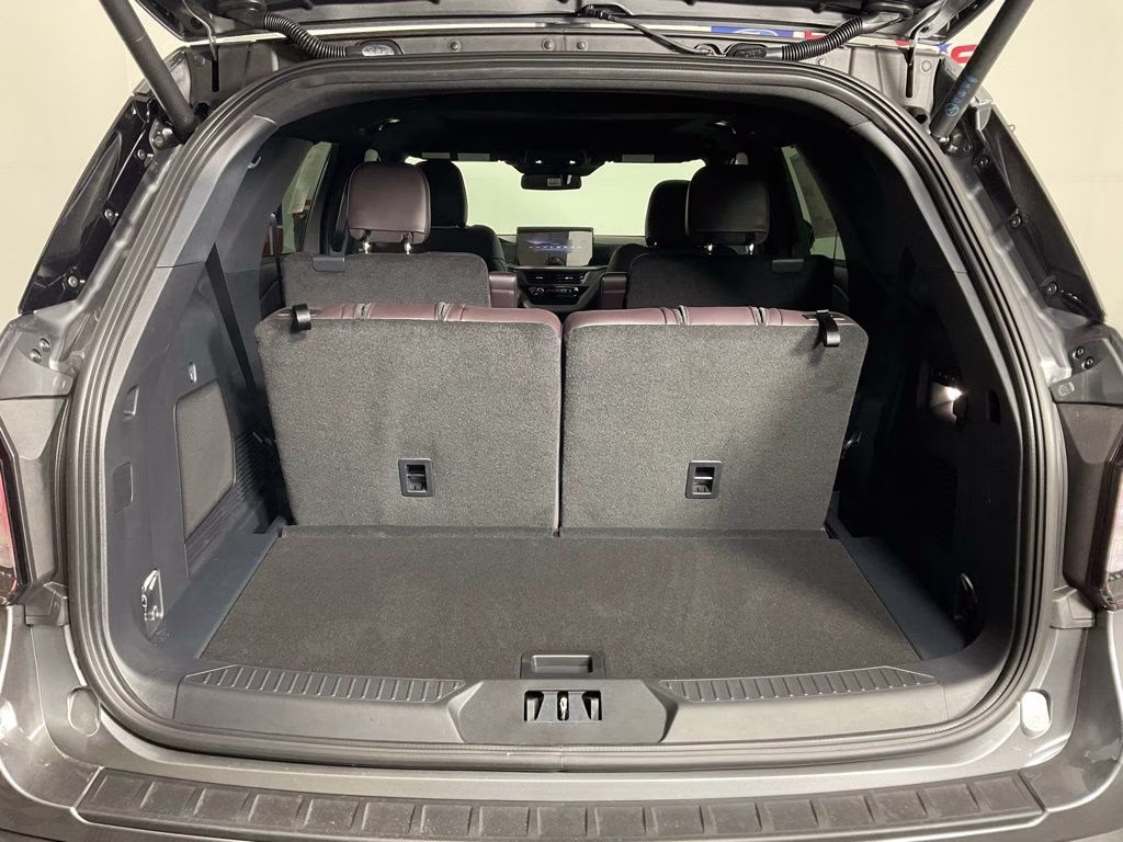 2026 Gray Metallic Ford Explorer Platinum RWD SUV
