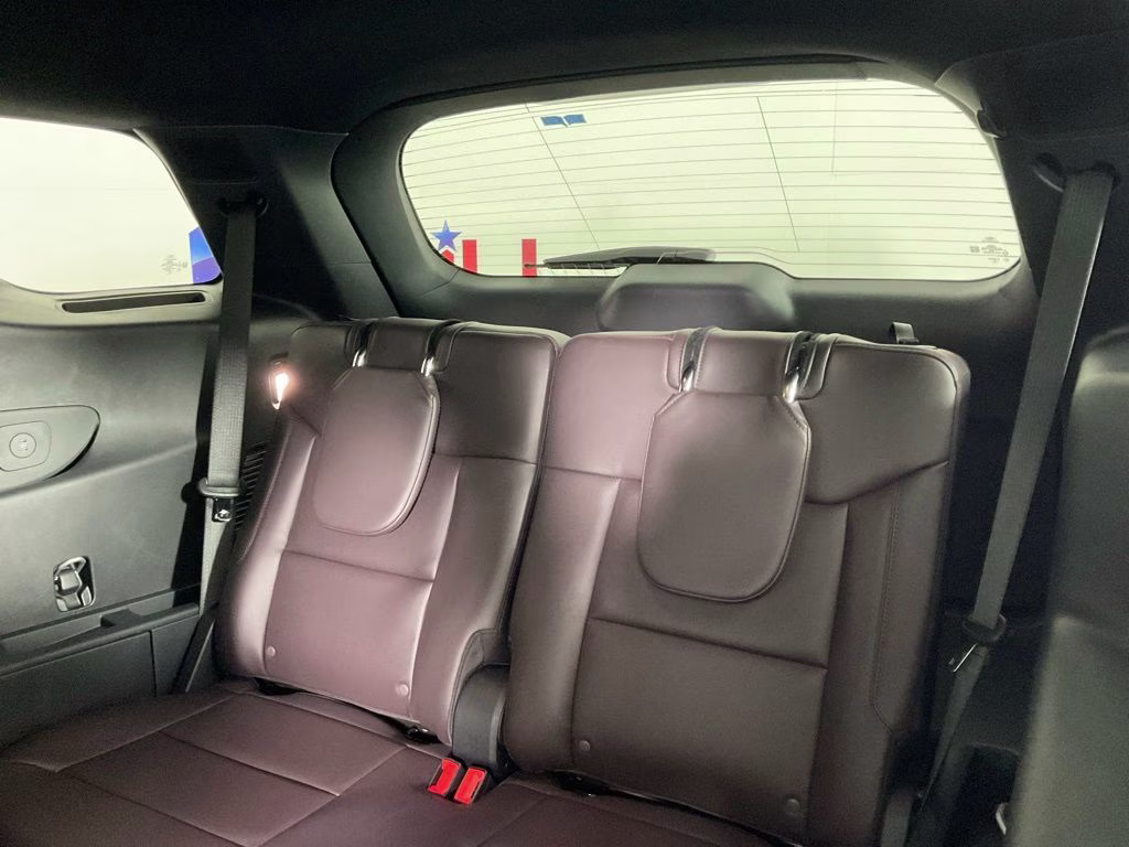2026 Gray Metallic Ford Explorer Platinum RWD SUV