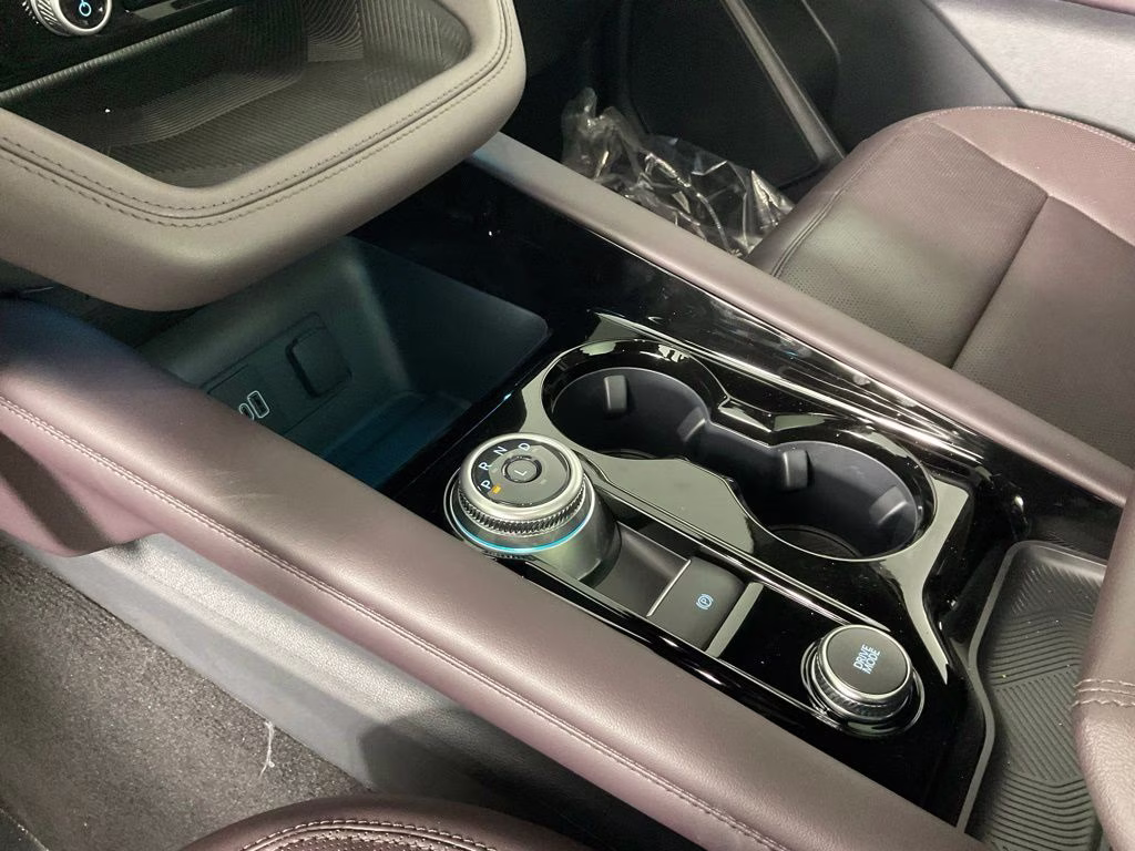 2026 Gray Metallic Ford Explorer Platinum RWD SUV