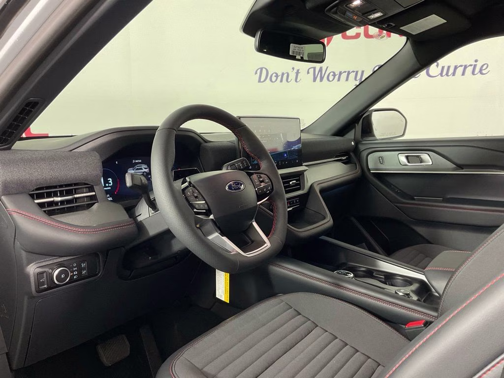 2026 White Metallic Ford Explorer ST-Line RWD SUV