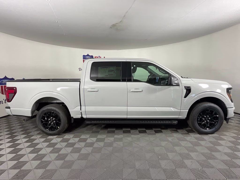 2026 Avalanche Ford F-150 XLT RWD Truck