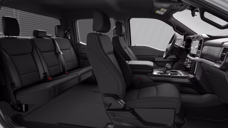 2026 Avalanche Ford F-150 XLT RWD Truck