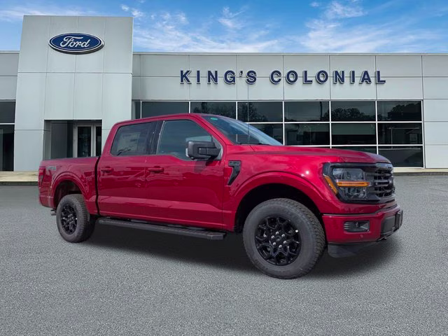 2026 Ruby Red Metallic Tinted Clearcoat Ford F-150 Crew Cab 4x4 XLT 4X4 Truck