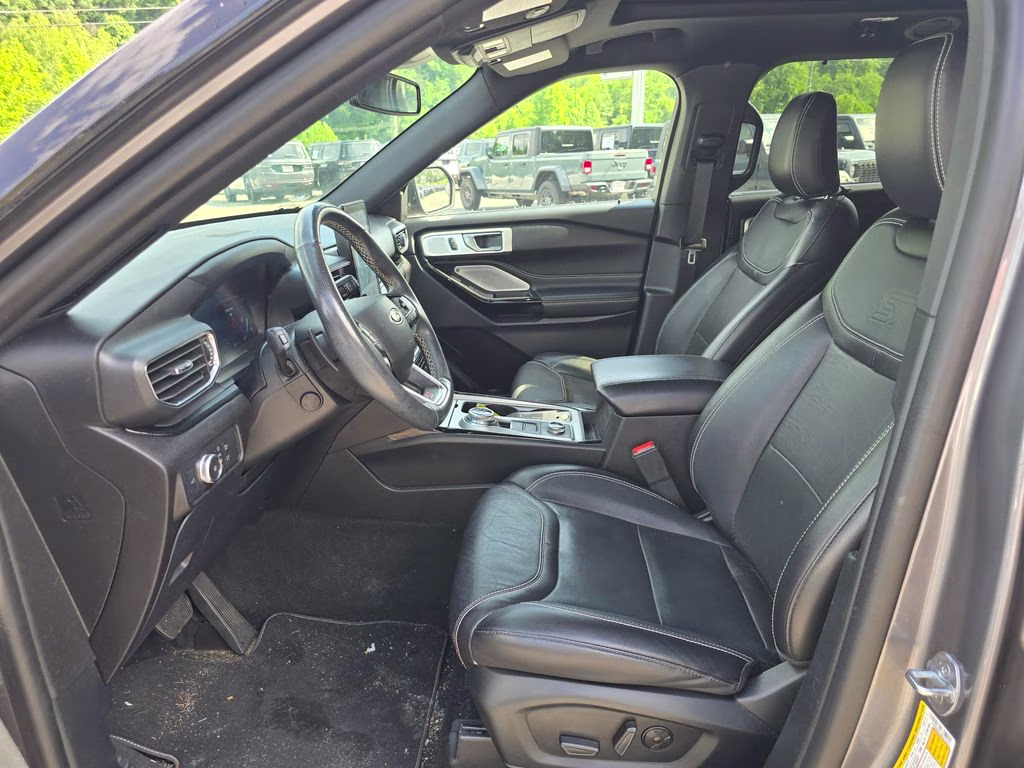2021 Carbonized Gray Metallic Ford Explorer ST 4X4 SUV