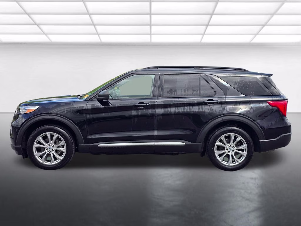 2021 Agate Black Metallic Ford Explorer XLT 4X4 SUV