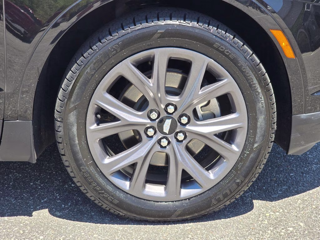 2019 Stellar Black Metallic Cadillac XT5 Luxury FWD SUV