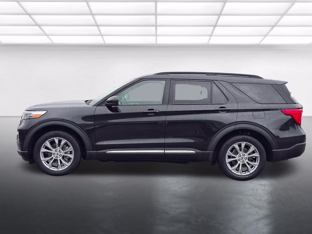 2021 Agate Black Metallic Ford Explorer XLT 4X4 SUV