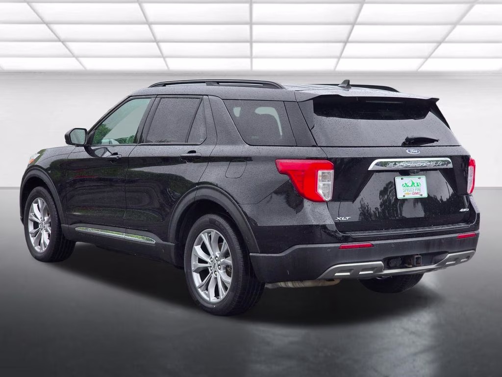 2021 Agate Black Metallic Ford Explorer XLT 4X4 SUV