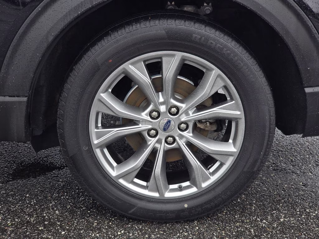 2021 Agate Black Metallic Ford Explorer XLT 4X4 SUV