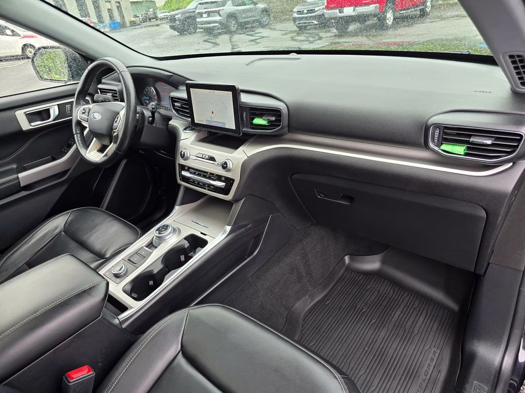 2021 Agate Black Metallic Ford Explorer XLT 4X4 SUV