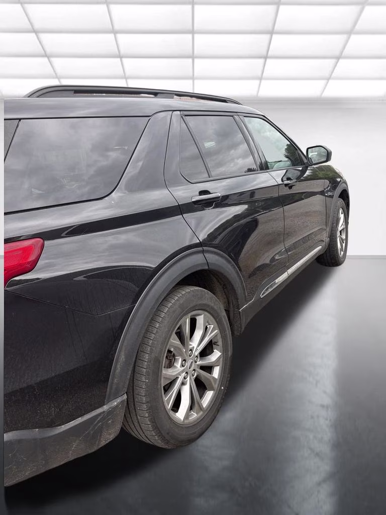 2021 Agate Black Metallic Ford Explorer XLT 4X4 SUV