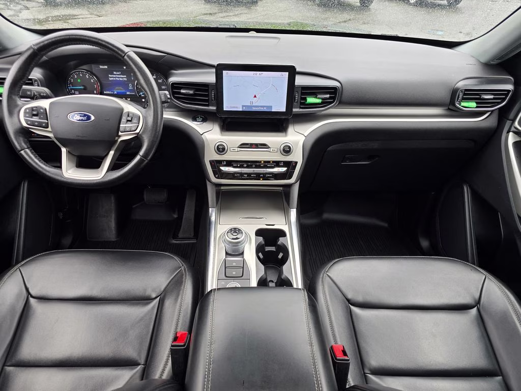 2021 Agate Black Metallic Ford Explorer XLT 4X4 SUV