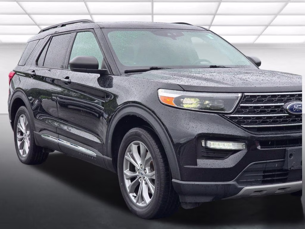 2021 Agate Black Metallic Ford Explorer XLT 4X4 SUV