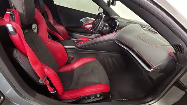 2022 Hypersonic Gray Metallic Chevrolet Corvette Stingray RWD Convertible