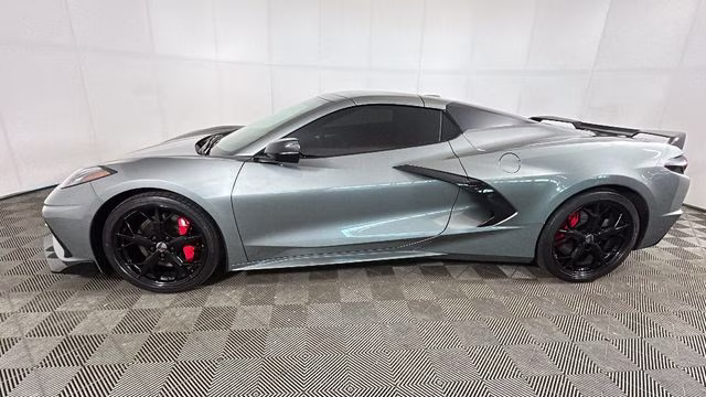 2022 Hypersonic Gray Metallic Chevrolet Corvette Stingray RWD Convertible