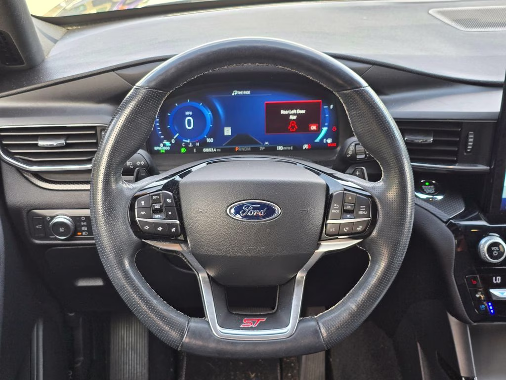 2021 Carbonized Gray Metallic Ford Explorer ST 4X4 SUV