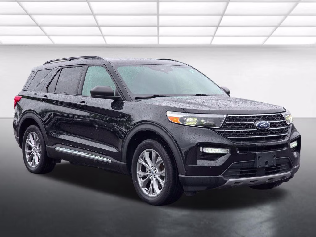 2021 Agate Black Metallic Ford Explorer XLT 4X4 SUV