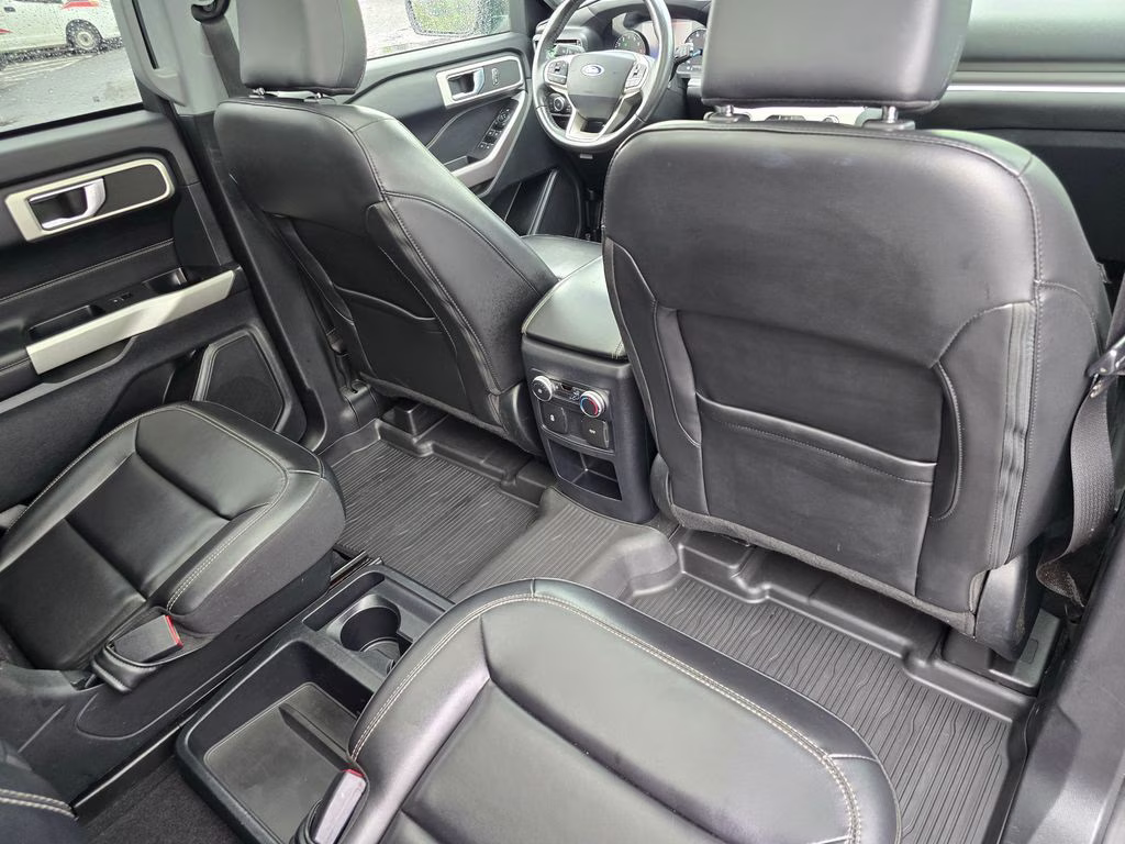 2021 Agate Black Metallic Ford Explorer XLT 4X4 SUV