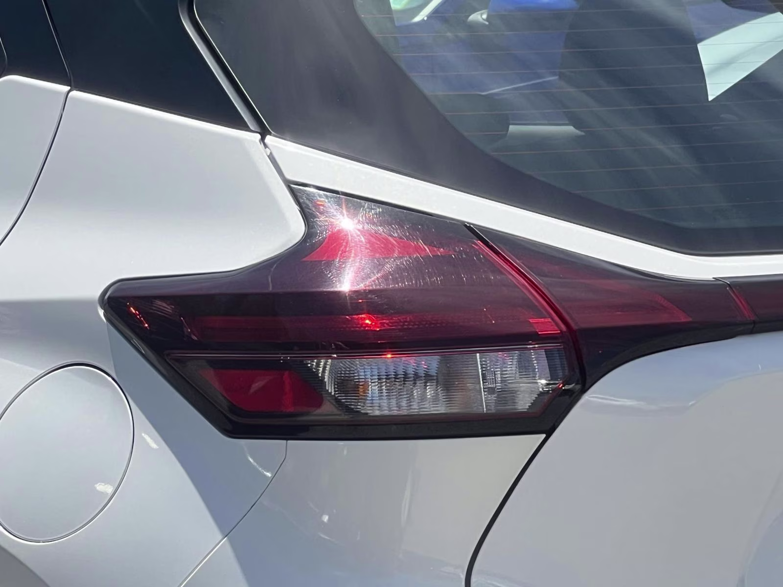 2024 Aspen White/Super Black Nissan Kicks SV FWD SUV