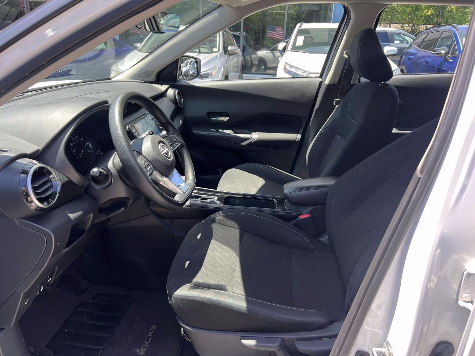 2024 Aspen White/Super Black Nissan Kicks SV FWD SUV