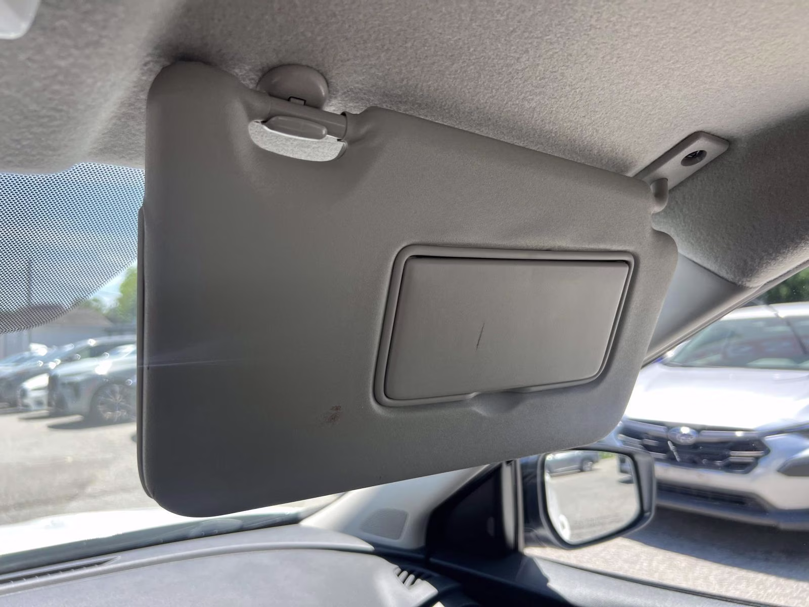 2024 Aspen White/Super Black Nissan Kicks SV FWD SUV