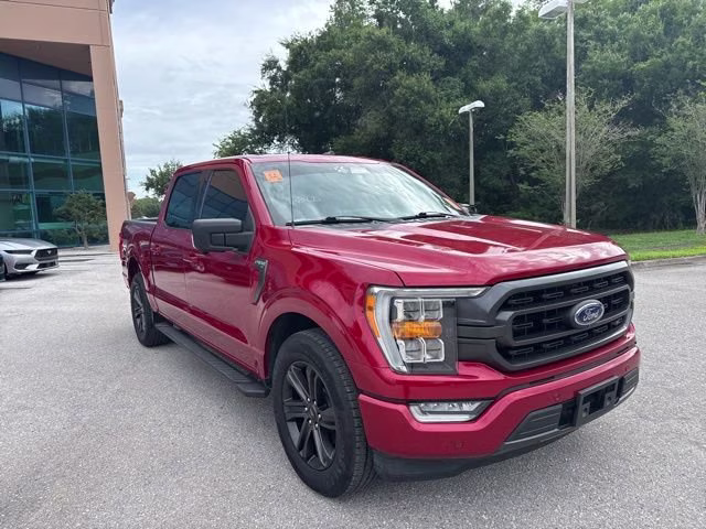 2021 Rapid Red Metallic Tinted Clearcoat Ford F-150 XLT Crew Cab Pickup RWD Truck