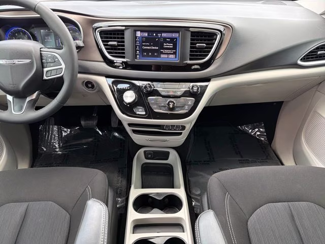 2023 Granite Crystal Metallic Clearcoat Chrysler Voyager LX FWD Van