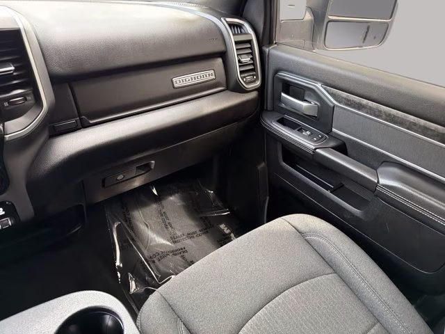 2024 Bright White Clearcoat Ram 2500 Big Horn 4X4 Truck