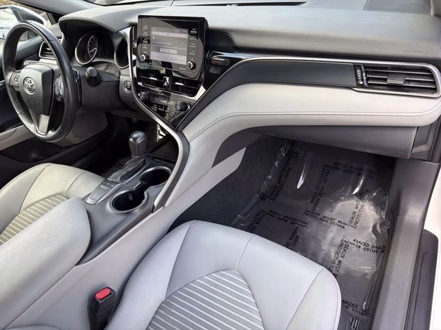 2024 Ice Cap Toyota Camry SE FWD Sedan