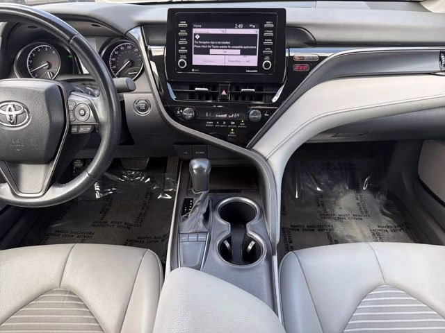 2024 Ice Cap Toyota Camry SE FWD Sedan